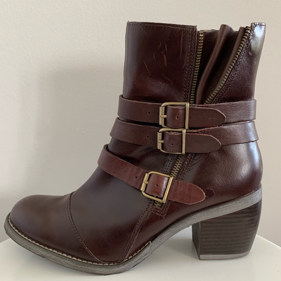 Hush Puppies Rustique - Brown Leather Mid Calf Boots with Heel - Size 8M - Picture 2 of 16